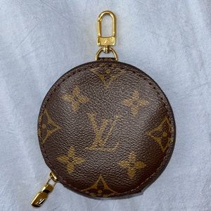 Louis Vuitton Round Coin purse
